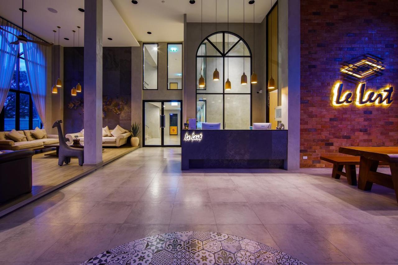 Le Lert Hotel Ratchaburi Bagian luar foto